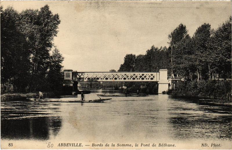 Carte postale ancienne Abbeville Pont de Bethune à Abbeville