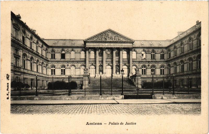 Carte postale ancienne Amiens Palais de Justice à Amiens