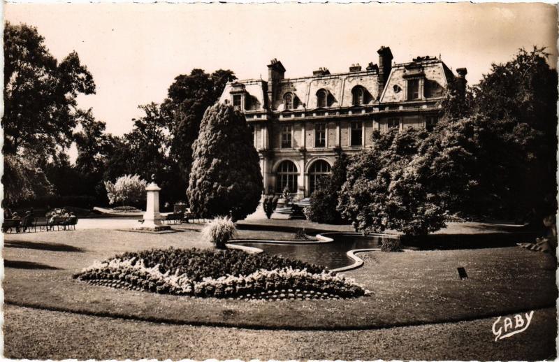 Carte postale ancienne Abbeville le Musee à Abbeville