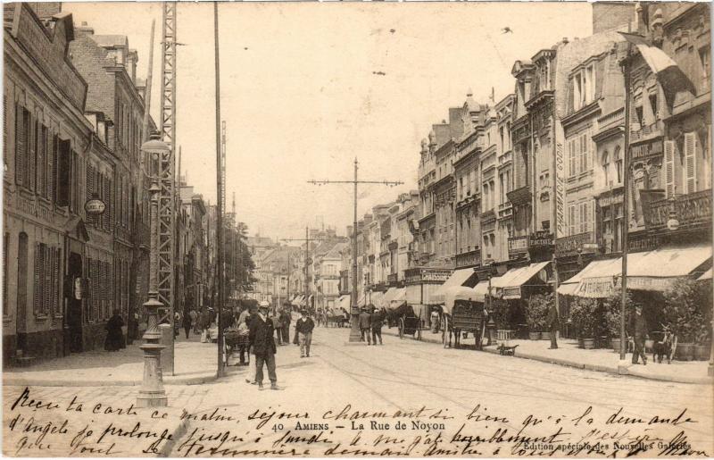 Carte postale ancienne Amiens Rue de Noyon à Amiens
