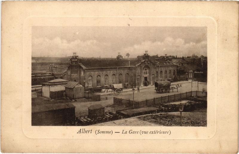 Carte postale ancienne Albert la gare à Albert