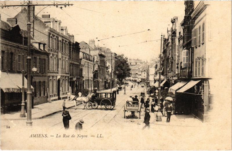 Carte postale ancienne Amiens Rue de Noyon à Amiens