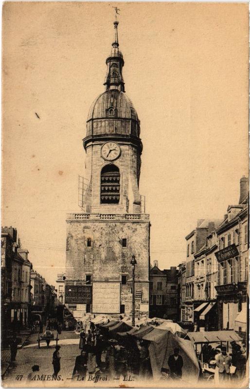 Carte postale ancienne Amiens le Beffroi à Amiens