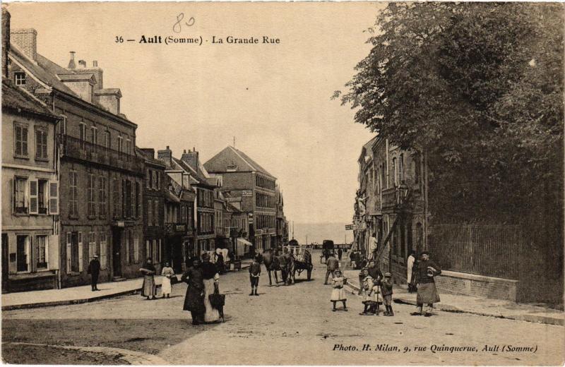 Carte postale ancienne Ault Grande Rue
