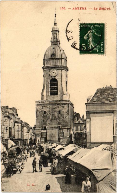 Carte postale ancienne Amiens le Beffroi à Amiens
