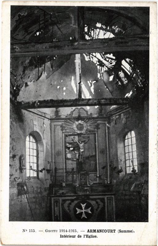 Carte postale ancienne Armancourt interieur de l'eglise à Armancourt