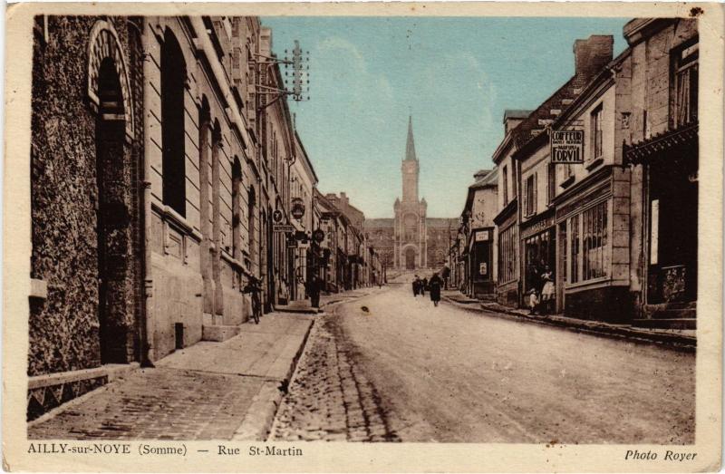 Carte postale ancienne Ailly sur Noye Rue Saint-Martin à Ailly-sur-Noye