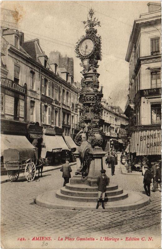 Carte postale ancienne Amiens Place Gambetta à Amiens