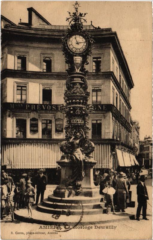 Carte postale ancienne Amiens Horloge Dewailly à Amiens