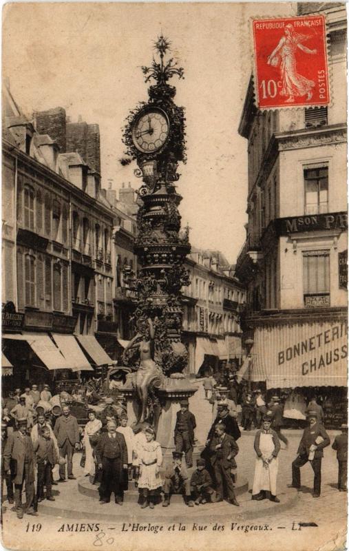 Carte postale ancienne Amiens Horloge et Rue des Vergeaux à Amiens