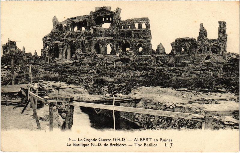 Carte postale ancienne Albert Basilique N.-D. de Brebieres à Albert