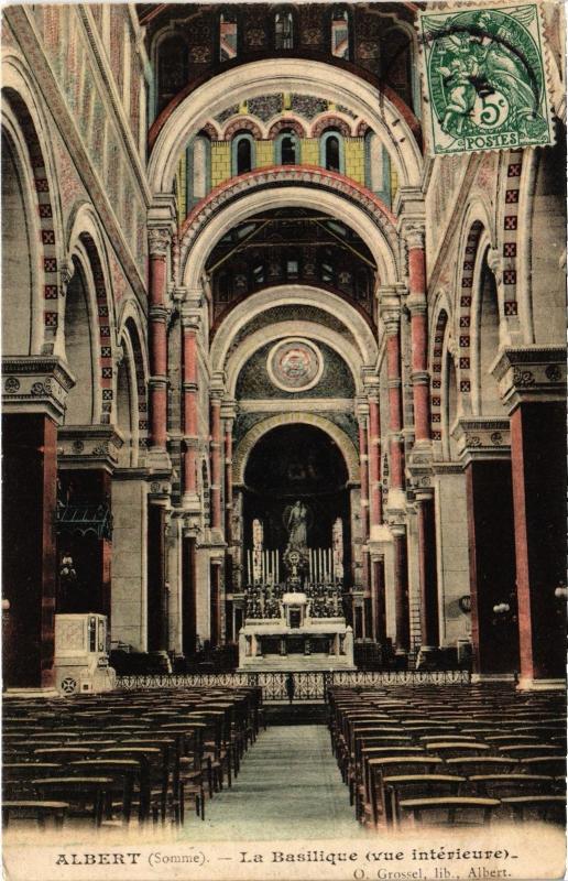 Carte postale ancienne Albert la Basilique vue interieure à Albert