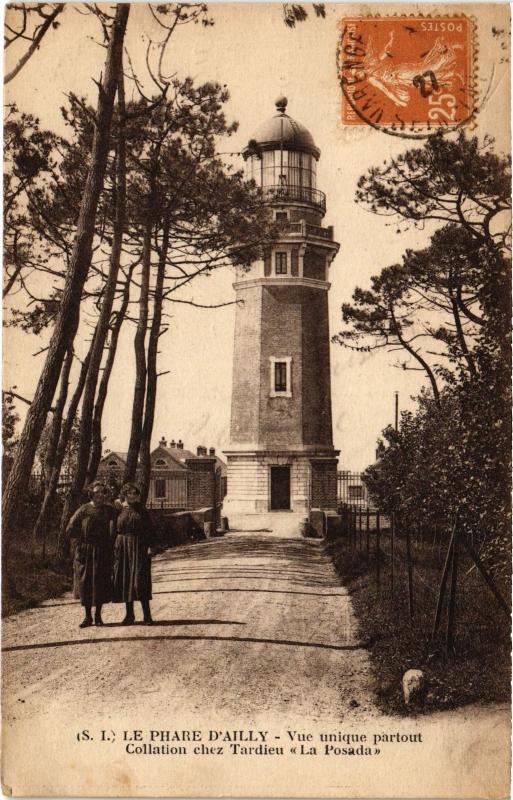 Carte postale ancienne Ailly sur Noye le phare à Ailly-sur-Noye