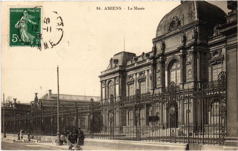Carte postale ancienne Amiens le Musee à Amiens