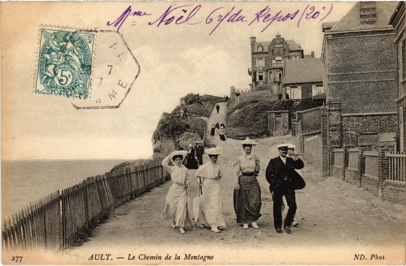 Carte postale ancienne Ault Chemin de la Montagne