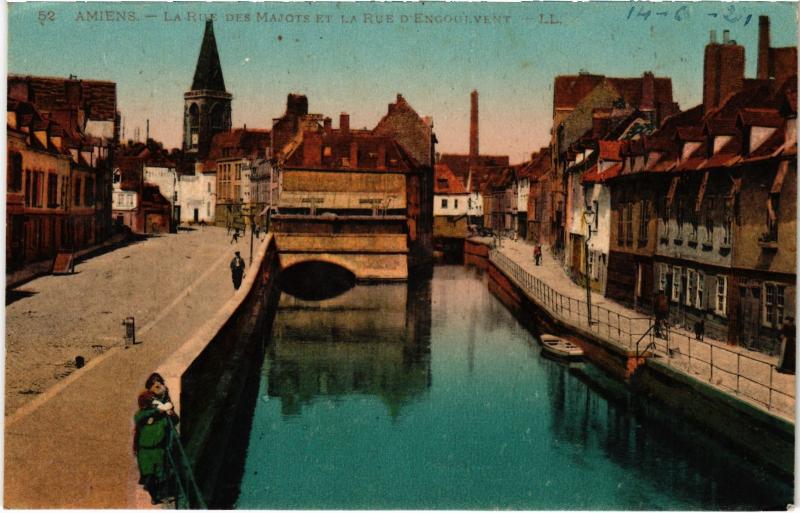 Carte postale ancienne Amiens Rue des Majots à Amiens