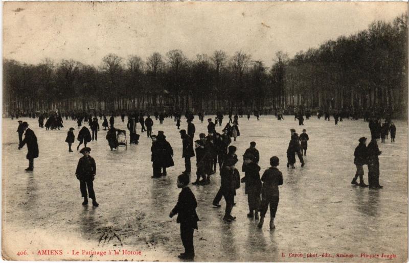 Carte postale ancienne Amiens le Patinage à Amiens