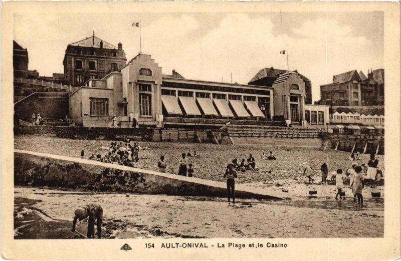 Carte postale ancienne Ault la plage et le casino
