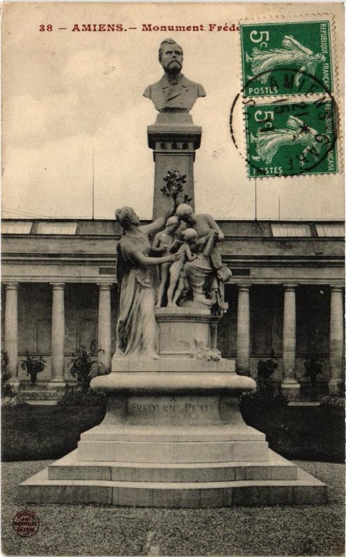 Carte postale ancienne Amiens Monument Frederic à Amiens