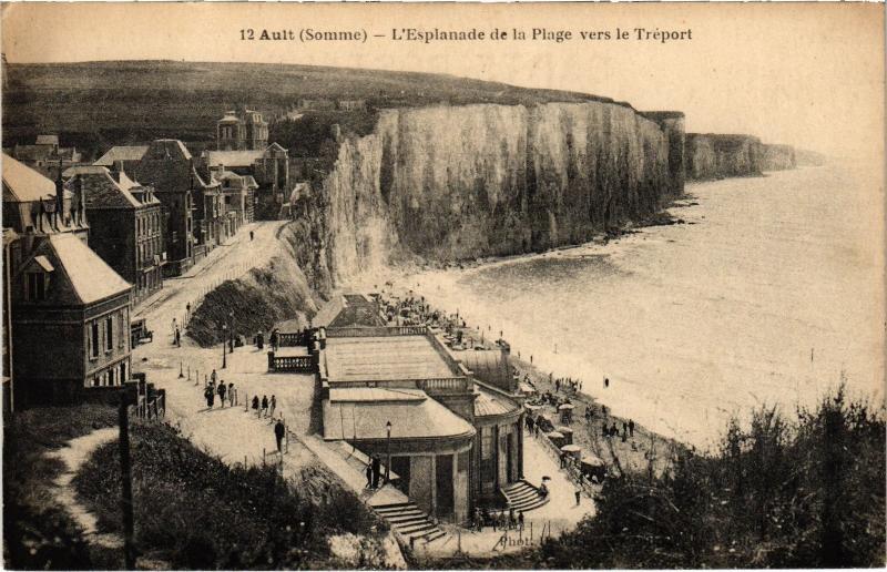 Carte postale ancienne Ault Esplanade de la Plage