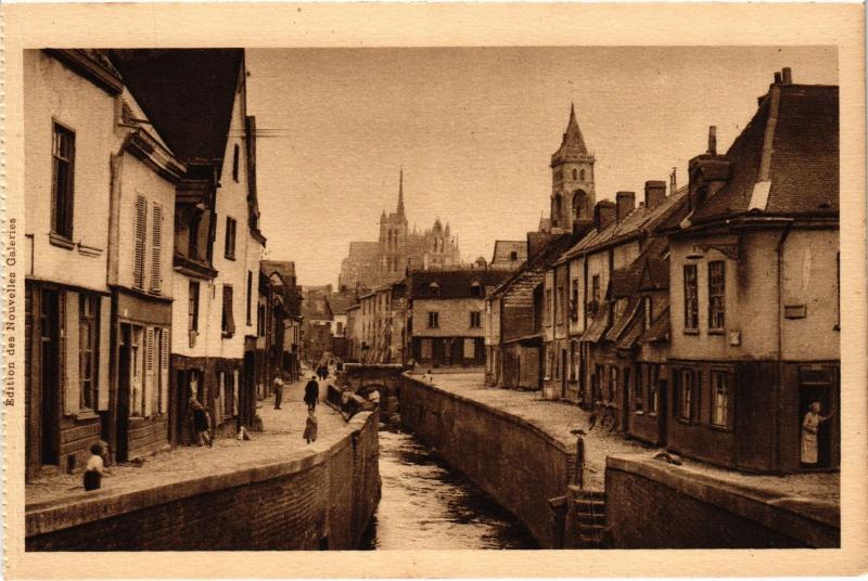 Carte postale ancienne Amiens Rue des Tanneurs à Amiens