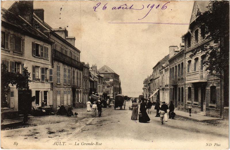 Carte postale ancienne Ault Grande Rue