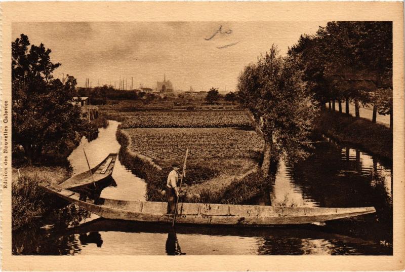 Carte postale ancienne Amiens les Hortillons à Amiens