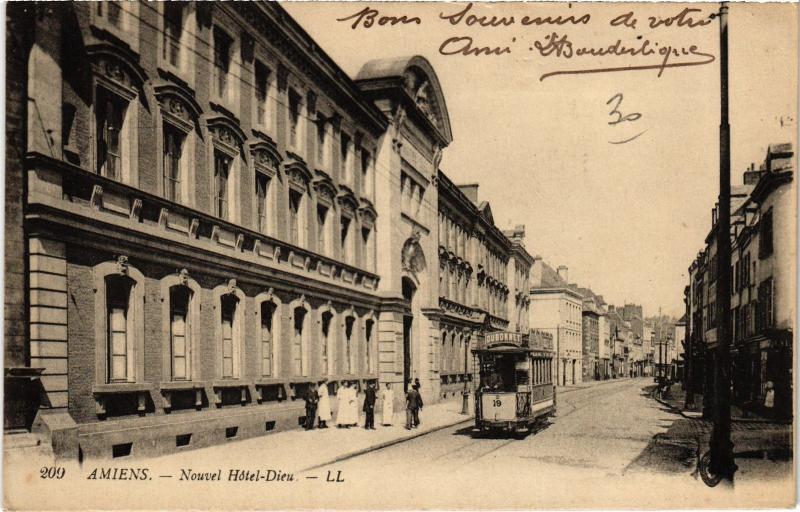 Carte postale ancienne Amiens Nouvel Hotel Dieu à Amiens