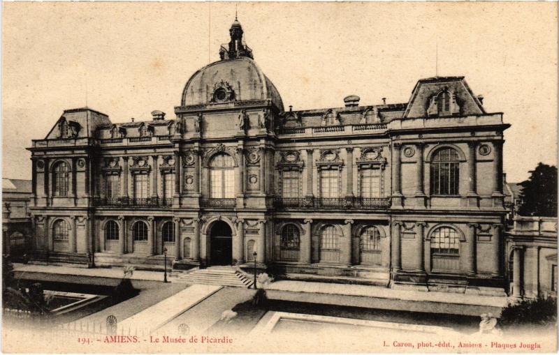 Carte postale ancienne Amiens Musee de Picardie à Amiens