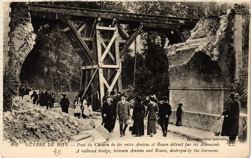 Carte postale ancienne Amiens Pont du Chemin de Fer à Amiens
