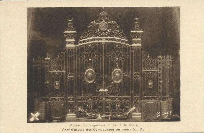 Carte postale ancienne Musée Compagnonnique à Tours