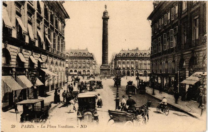 Carte postale ancienne Paris (1e) La Place Vendome à Paris 1er