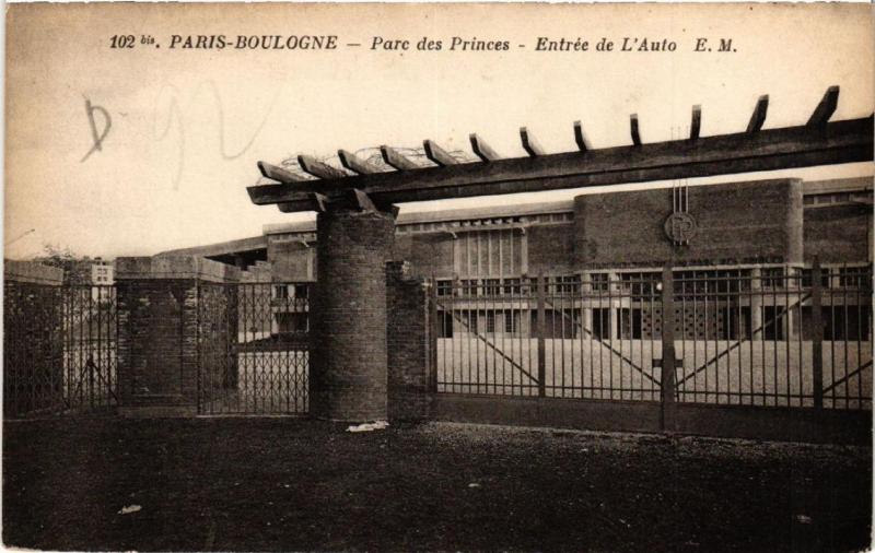 Carte postale ancienne Parc des Princes - Entrée de L'Auto à Paris 16e