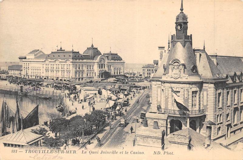 Carte postale ancienne Trouville Sur Mer - Le Quai Joinville Et Casino à Trouville-sur-Mer