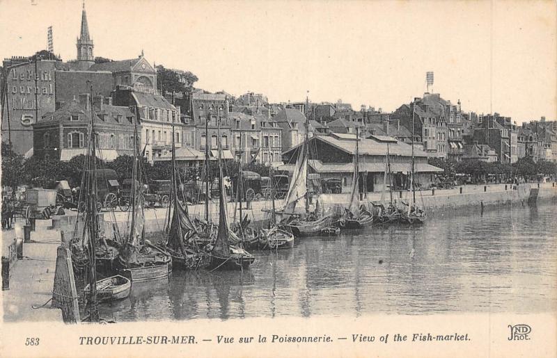 Carte postale ancienne Trouville Sur Mer - Vue Sur La Poissonnerie à Trouville-sur-Mer