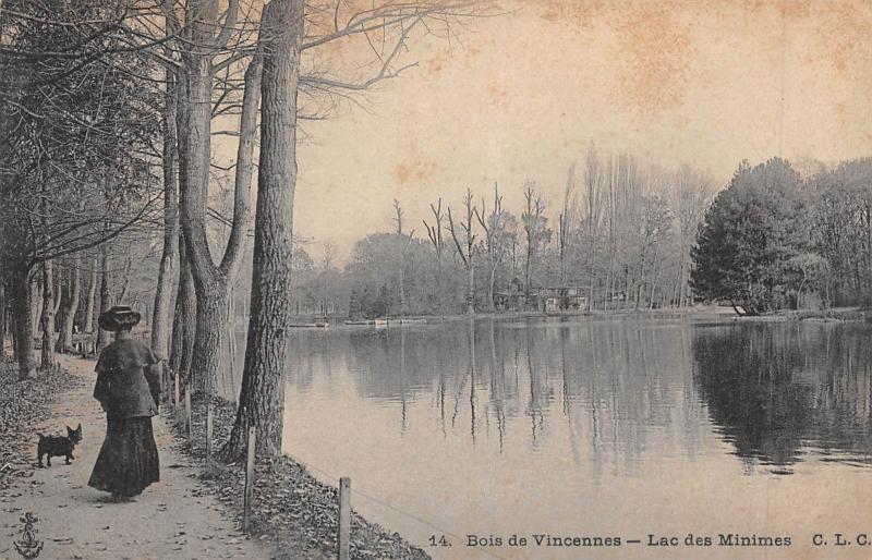 Carte postale ancienne Bois de Vincennes - Lac des Minimes à Paris