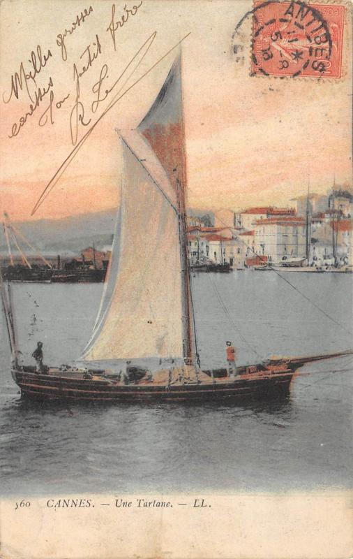 Carte postale ancienne Cannes - Une Tartane à Cannes