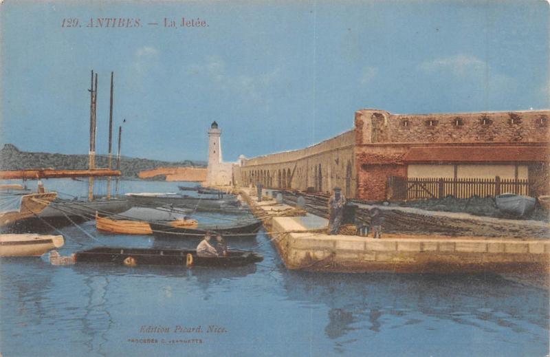 Carte postale ancienne Antibes - La Jetee à Antibes