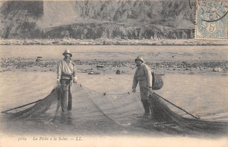 Carte postale ancienne La Peche A La Seine