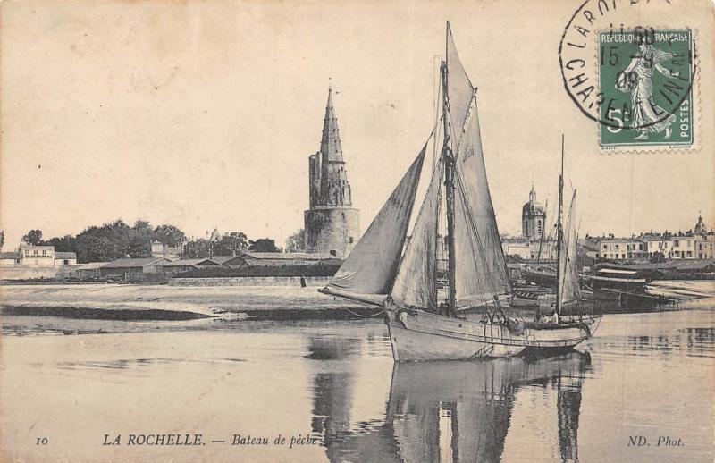 Carte postale ancienne La Rochelle - Bateau De Peche à La Rochelle