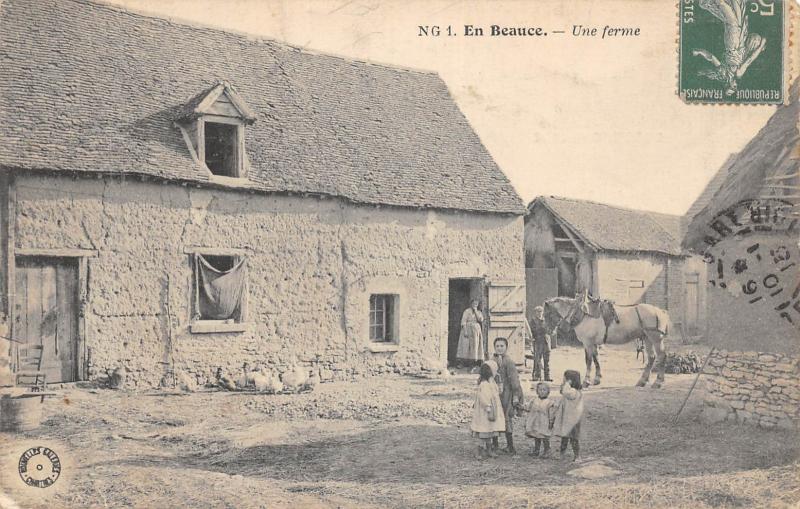 Carte postale ancienne En Beauce - Une Ferme