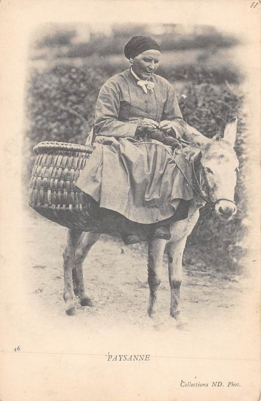 Carte postale ancienne Paysanne
