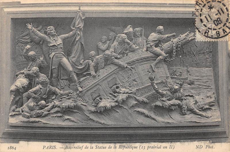 Carte postale ancienne Paris - Bas Relief De La Statue De La Republique à Paris