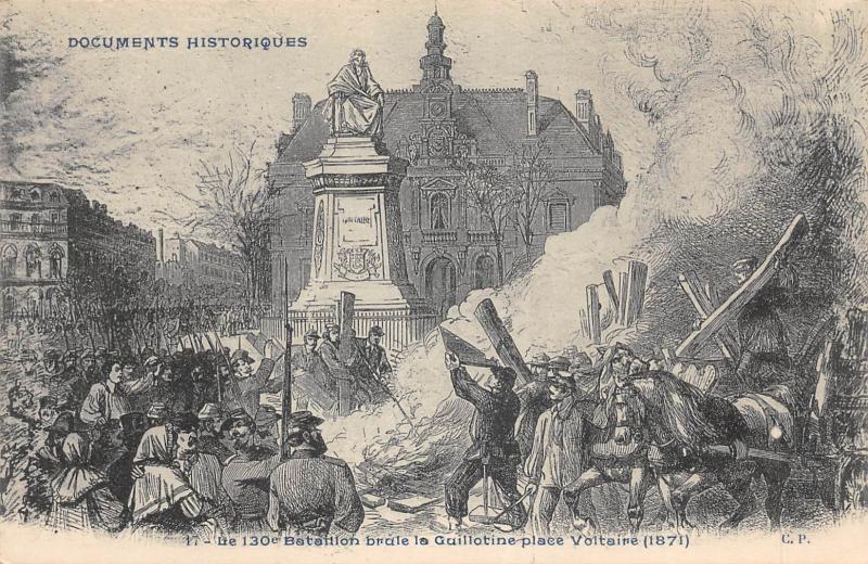Carte postale ancienne Paris - Documents Historiques - Le 130e Bataillon Brule La Guillotine à Paris