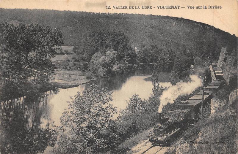 Carte postale ancienne Voutenay - Vue Sur La Riviere - Train
