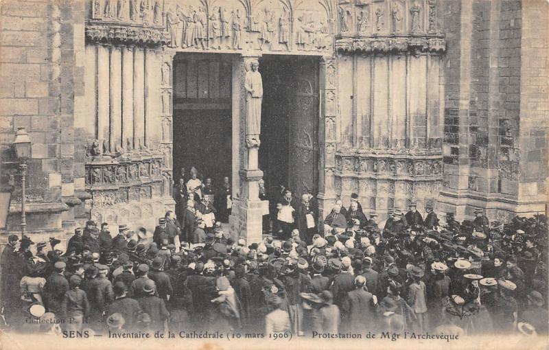 Carte postale ancienne Sens - Inventaire De La Cathedrale 1906 - Protestation à Sens