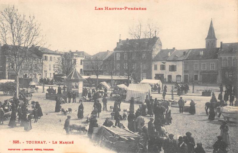 Carte postale ancienne Tournay - Le Marche à Tournay
