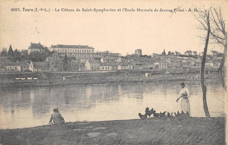 Carte postale ancienne Tours - Le Coteau De Saint-Symphorien Et Ecole Normale De Jeunes Filles à Tours