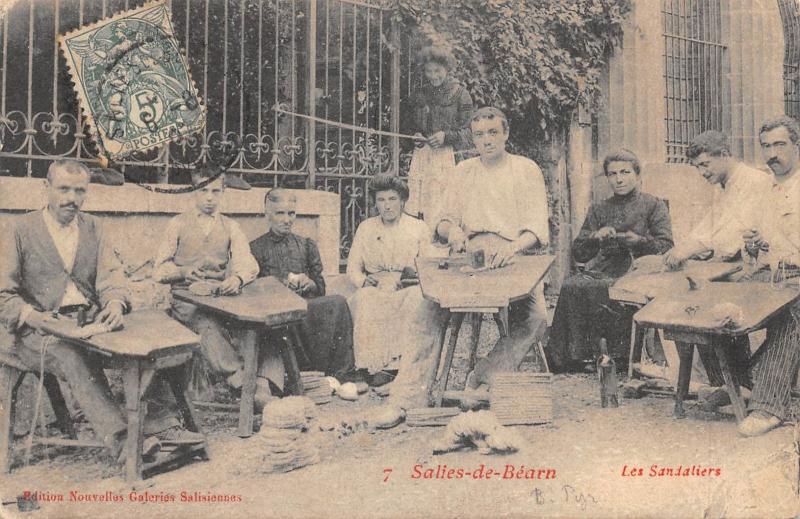 Carte postale ancienne Salies De Bearn - Les Sandaliers à Salies-de-Béarn