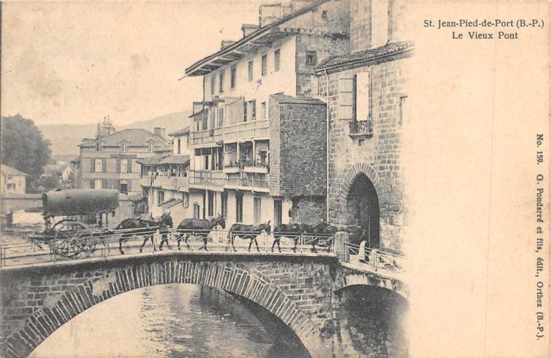 Carte postale ancienne Saint Jean Pied De Port - Le Vieux Pont à Saint-Jean-Pied-de-Port
